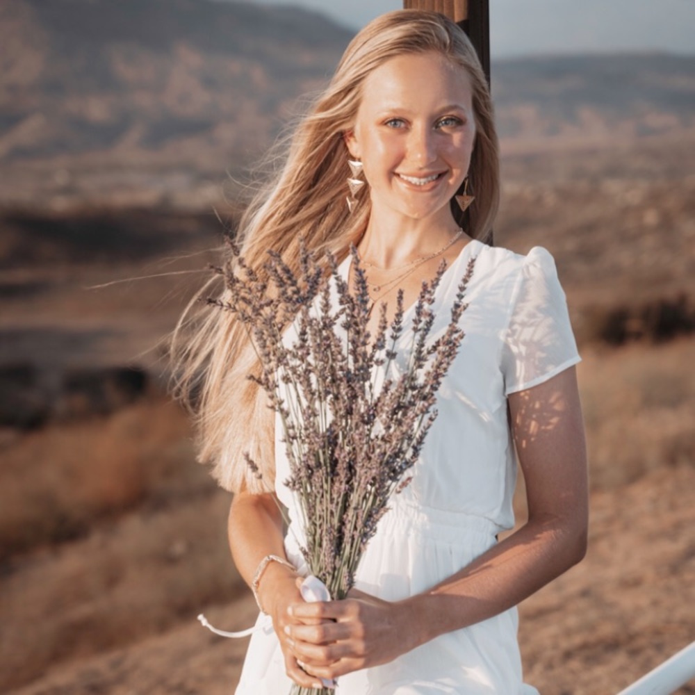Meet your Posher, Madeleine
